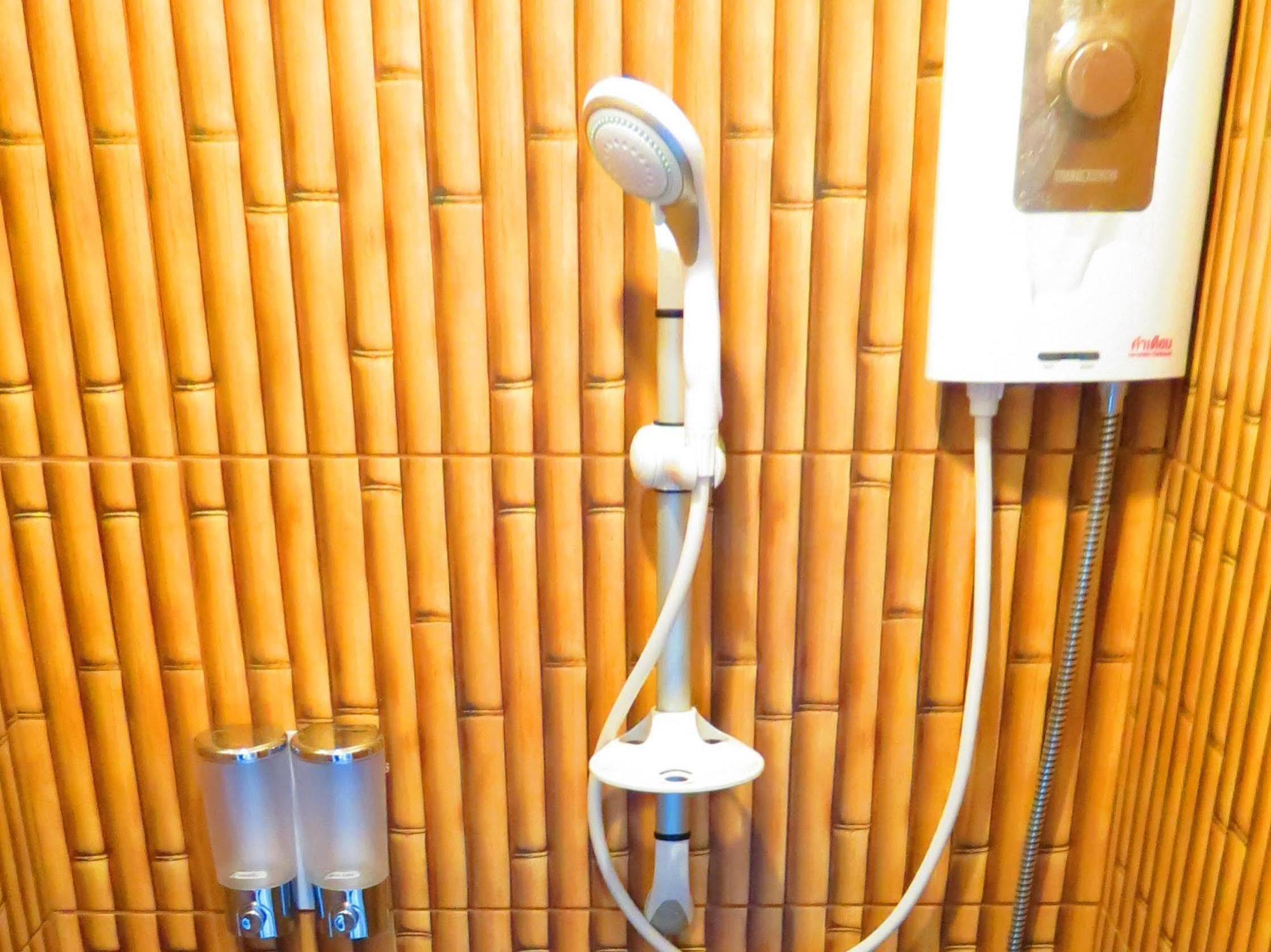 Potae'S House Hostel เชียงใหม่ ภายนอก รูปภาพ